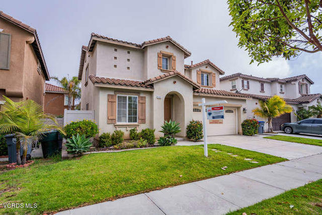 3003 Naples Drive, Oxnard CA: https://media.crmls.org/mediaz/481f4519-ac67-4d32-ad81-94e6f46efac2.jpg