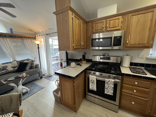 74711 Dillon Road, Desert Hot Springs CA: https://media.crmls.org/mediaz/48206e01-d358-4244-a28c-fba329f13497.jpg