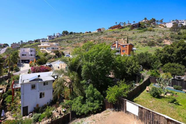 1412 San Miguel Ave, Spring Valley CA: https://media.crmls.org/mediaz/482076db-9c48-45fa-a3b7-77e225ae3d38.jpg