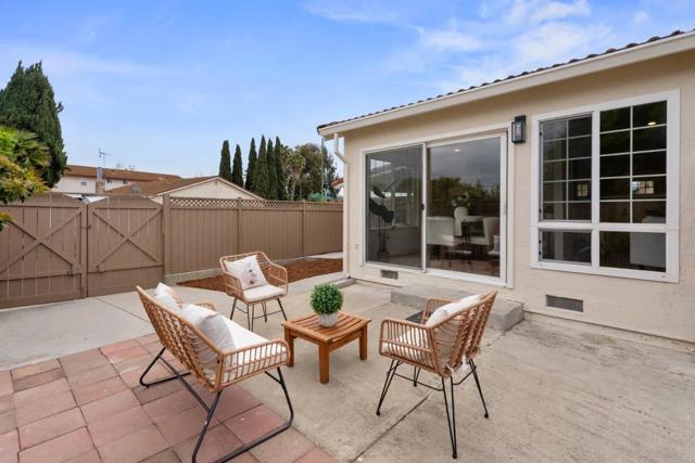 569 Blairburry Way, San Jose CA: https://media.crmls.org/mediaz/48214d32-017d-4b43-a0eb-abad4c149e7d.jpg