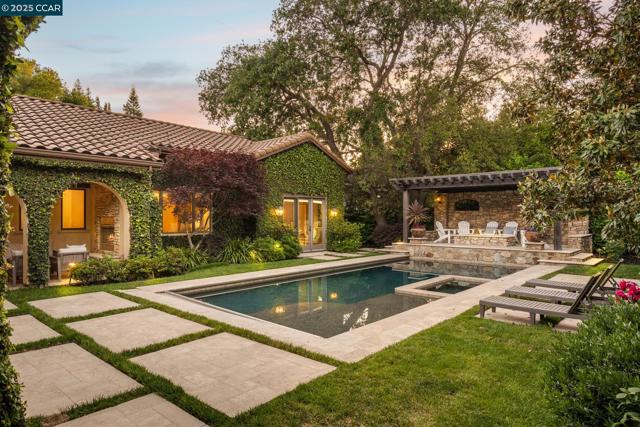 160 Camille Ave, Alamo CA: https://media.crmls.org/mediaz/4821b346-0a88-4941-aedf-e79dab9877ba.jpg