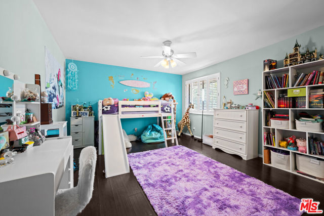 23716 Elkwood Street, West Hills CA: https://media.crmls.org/mediaz/4821c245-6ac1-4b78-8891-326d5bcb6e67.jpg
