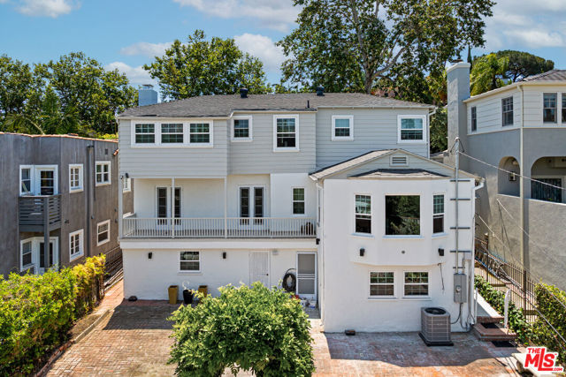 2411 St George Street, Los Angeles CA: https://media.crmls.org/mediaz/4821cf20-3389-4746-9423-9a5bd86a9931.jpg