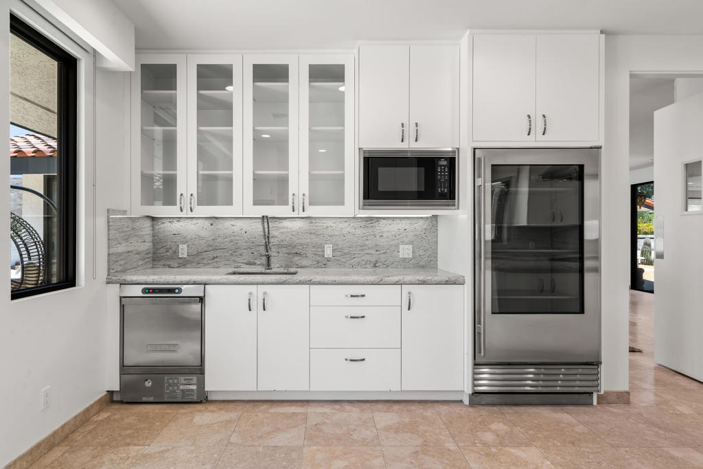 4821d3c4 Cd97 42d4 9171 05cdb6f33778