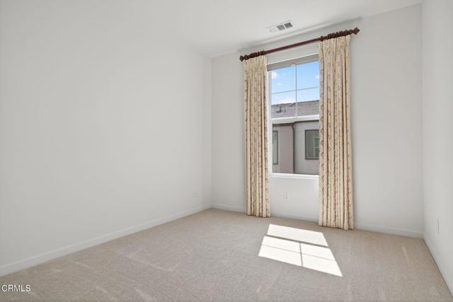 139 Farmhouse Drive, Simi Valley CA: https://media.crmls.org/mediaz/4822cbbf-42e4-4acf-86e3-af316f66eae2.jpg