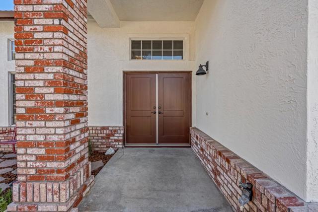 961 Alder Street, Hollister CA: https://media.crmls.org/mediaz/482338a9-0abc-4698-8023-fb999c3fc3ed.jpg