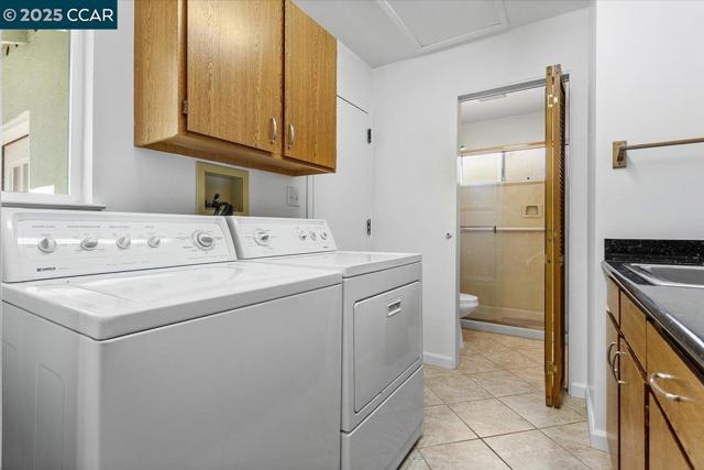 16080 Via Del Sol, San Lorenzo CA: https://media.crmls.org/mediaz/48234541-3541-4845-b3a8-b658db6ad517.jpg