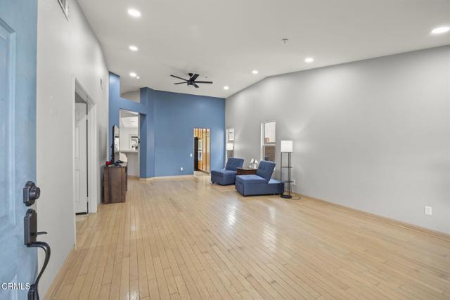 Detail Gallery Image 8 of 43 For 718 Binnacle St, Oxnard,  CA 93035 - 4 Beds | 2 Baths