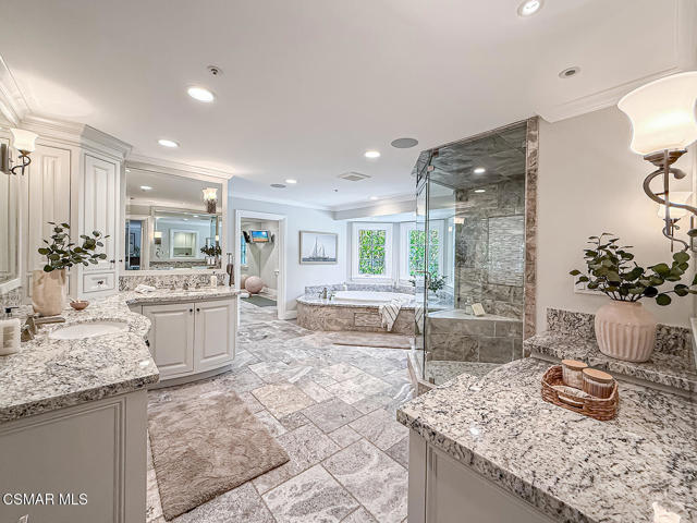 581 Lakeview Canyon Road, Westlake Village CA: https://media.crmls.org/mediaz/4824273c-35d6-4bfd-a4b2-57859f1ab61a.jpg