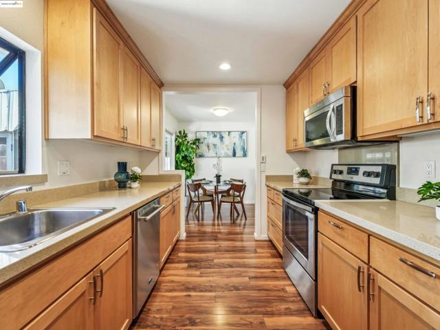 Image 16 of 46 For 589 Evangeline Way