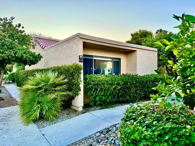 70100 Mirage Cove Drive, Rancho Mirage CA: https://media.crmls.org/mediaz/4827047a-0030-410a-8976-186ffab821a7.jpg