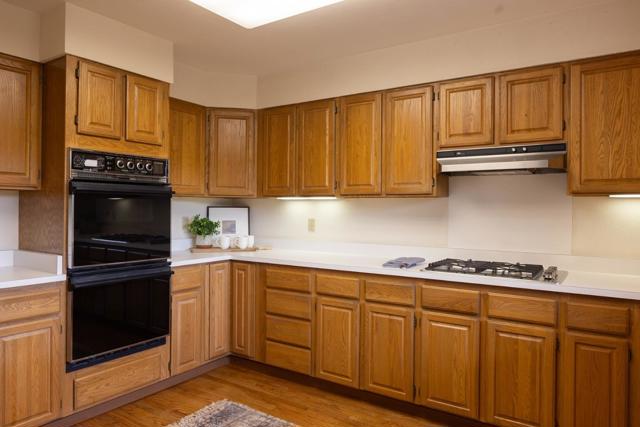 3594 Eastfield Court, Carmel CA: https://media.crmls.org/mediaz/48271f1c-ab88-466f-8aea-426fe4732bdb.jpg