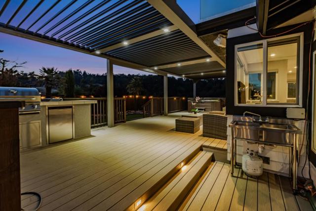 11550 Skyline Boulevard, Oakland CA: https://media.crmls.org/mediaz/4828cc7a-b981-4ca4-9645-a949442c8f03.jpg