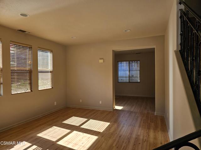 5616 Etiwanda Avenue, Tarzana CA: https://media.crmls.org/mediaz/48295534-5f35-4c16-80ed-ea9e828ddb0e.jpg