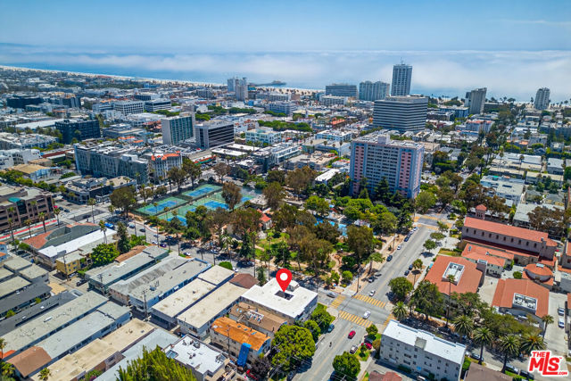 1101 Lincoln Boulevard, Santa Monica CA: https://media.crmls.org/mediaz/4829f767-c0b6-44bf-ad9c-5f0caeb0c2d4.jpg