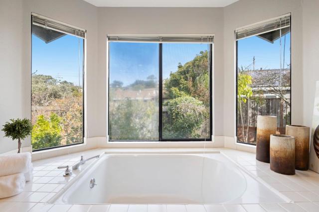 229 Marvilla Circle, Pacifica CA: https://media.crmls.org/mediaz/482a42de-d0fd-4d66-9a45-3065adb06977.jpg