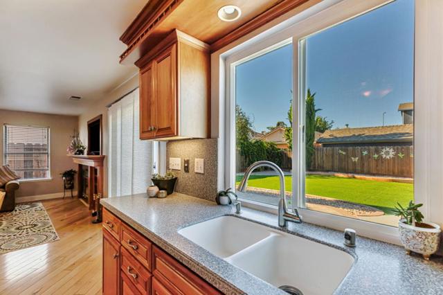 780 Le Mans Drive, Hollister CA: https://media.crmls.org/mediaz/482a7bdc-34de-48b4-b81d-e2a91c998c48.jpg