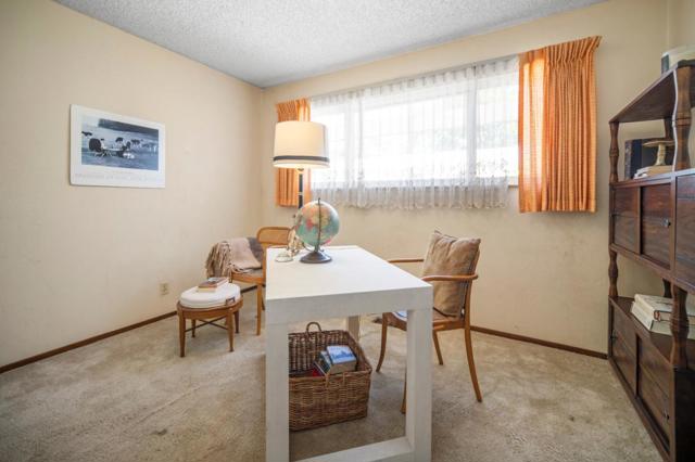 9495 S Century Oak Road, Salinas CA: https://media.crmls.org/mediaz/482ae9c7-7a8a-4114-bdb1-c0c7a900e3b9.jpg