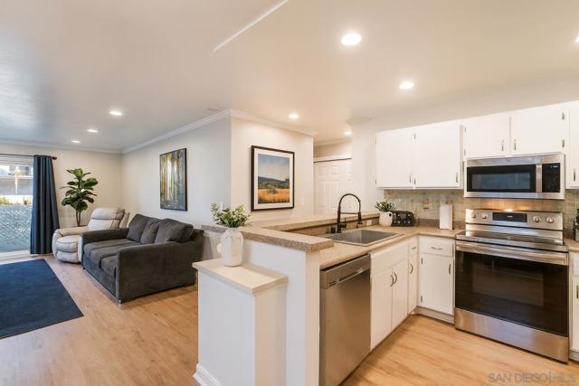 6275 Rancho Mission, Mission Valley CA: https://media.crmls.org/mediaz/482b61f2-39d5-45a2-b4e5-f5a71a3f3f76.jpg