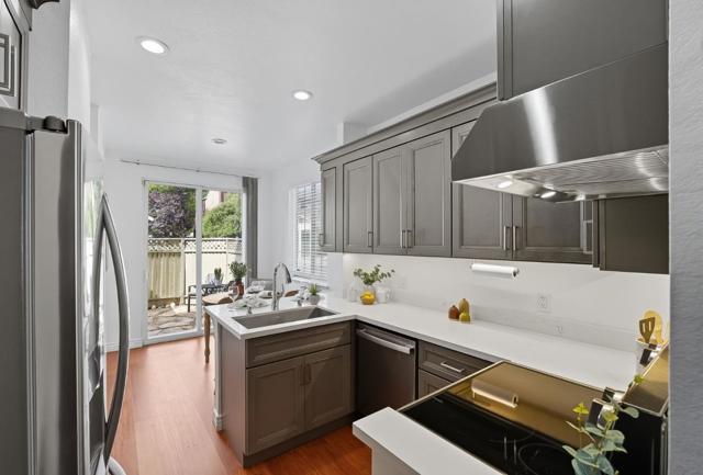 75 24th Street, San Jose, California 95116, 3 Bedrooms Bedrooms, ,2 BathroomsBathrooms,Townhouse,For Sale,24th,ML82021013