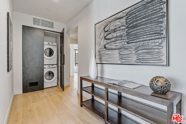 10700 Tabor Street, Los Angeles CA: https://media.crmls.org/mediaz/482be0e1-2c78-4865-b985-ea710d06dac2.jpg