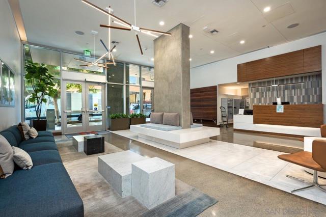 321 10th Avenue, San Diego CA: https://media.crmls.org/mediaz/482c1a49-1617-4f18-9f04-96eb0336be82.jpg