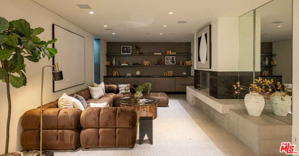 MLS #26859401 image #55