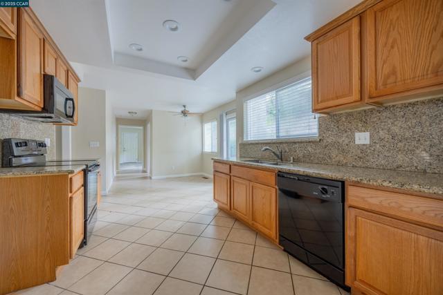 320 Miranda Ln, Alamo CA: https://media.crmls.org/mediaz/482d7622-094e-4d22-8c1d-8e79766a8eab.jpg