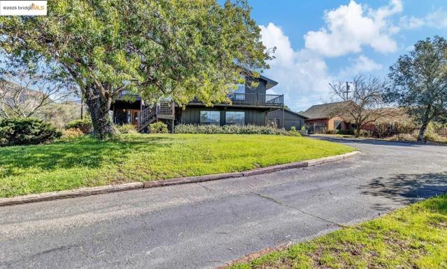 3120 E Vichy Ave., Napa CA: https://media.crmls.org/mediaz/482d80d2-2892-4b91-85d5-755e5a1c21e9.jpg
