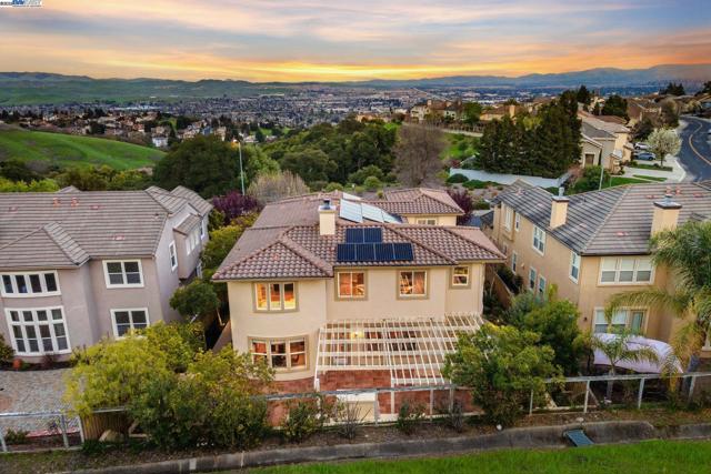 10828 Inspiration Cir, Dublin CA: https://media.crmls.org/mediaz/482e1fb1-b5a0-4321-bf09-e8640abc0d6b.jpg
