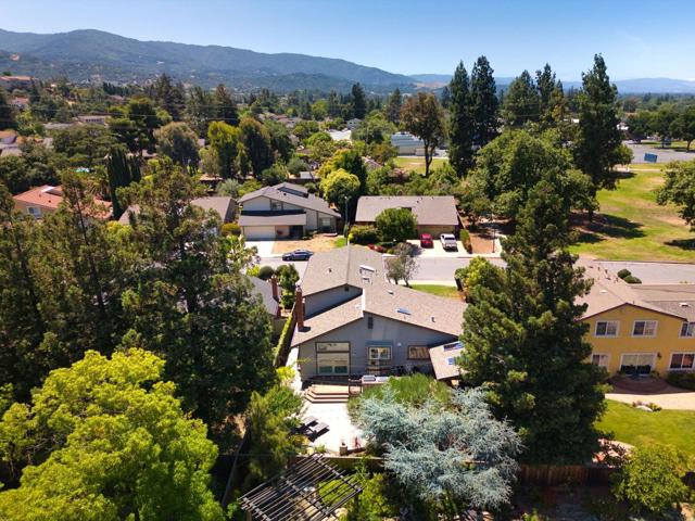 6892 Villagewood Way, San Jose CA: https://media.crmls.org/mediaz/482e5413-d423-42c3-849f-94639b776768.jpg