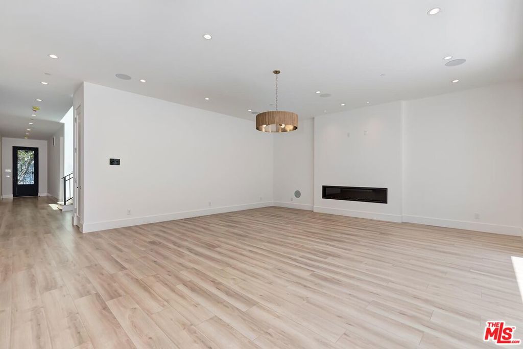 MLS #26857329 image #4