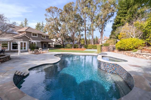 12 Colton Court, Redwood City CA: https://media.crmls.org/mediaz/482f9911-13a4-4aa6-8cc8-b4287ae2e0b4.jpg