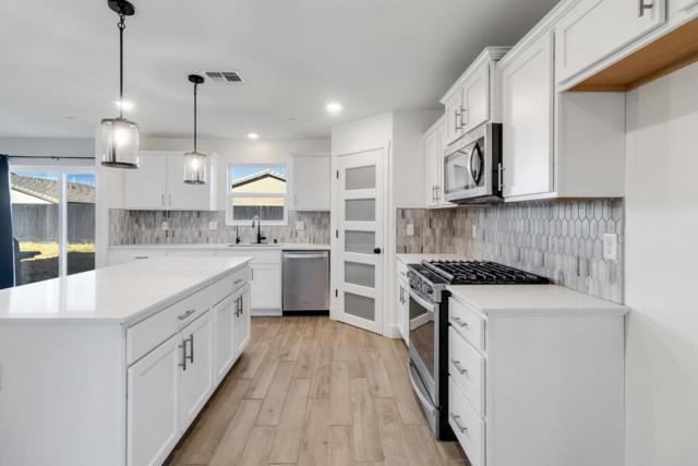 2125 Redding Way, Atwater CA: https://media.crmls.org/mediaz/483081bf-4052-449c-8742-3383a5745b74.jpg