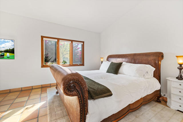 51230 Avenida Obregon, La Quinta CA: https://media.crmls.org/mediaz/48308638-3b19-487a-b534-be42b9743107.jpg