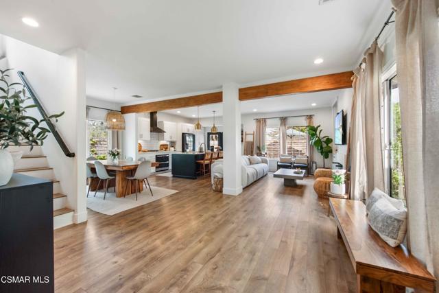 2658 Morning Grove Way, Thousand Oaks CA: https://media.crmls.org/mediaz/4830a0ee-68c0-4fa4-a0eb-362d3c7bfbaa.jpg