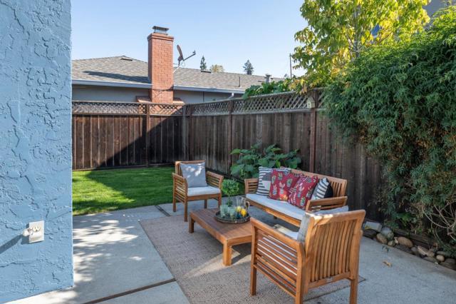 1035 Valota Road, Redwood City CA: https://media.crmls.org/mediaz/48310ebb-5c42-4e4f-b558-5dc8c3ddee7d.jpg