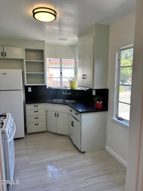 Detail Gallery Image 13 of 33 For 769 E Howard St, Pasadena,  CA 91104 - 3 Beds | 2 Baths