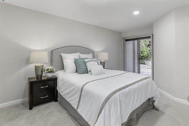 320 Peninsula Ave, San Mateo CA: https://media.crmls.org/mediaz/48317035-1762-4b6f-9a12-e4b11b23c2d4.jpg
