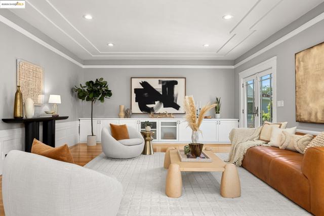 2842 Ashby Ave, Berkeley CA: https://media.crmls.org/mediaz/48329ae8-14b6-4887-b11d-58c7681e9dc3.jpg