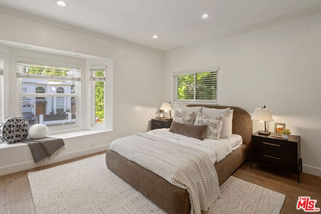 4 Bed Home for Sale in Sherman Oaks, California