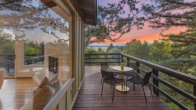 760 La Mesa Drive, Portola Valley CA: https://media.crmls.org/mediaz/4834fea0-90df-4be3-8898-72525a4de2fa.jpg