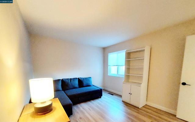 1936 Nero Ct, Walnut Creek CA: https://media.crmls.org/mediaz/48353352-db06-42de-b999-b646c0cc0558.jpg