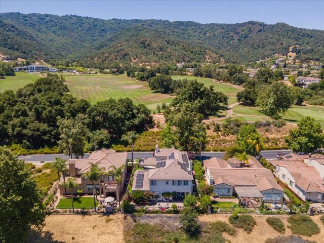 2316 Club Drive, Gilroy CA: https://media.crmls.org/mediaz/483712a5-dc42-4ba4-bd6b-71fe859f98cb.jpg