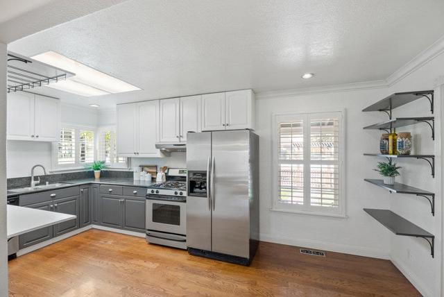 1986 Cottle Avenue, San Jose CA: https://media.crmls.org/mediaz/48374b5c-8b36-4439-ac2b-c182e71f3209.jpg
