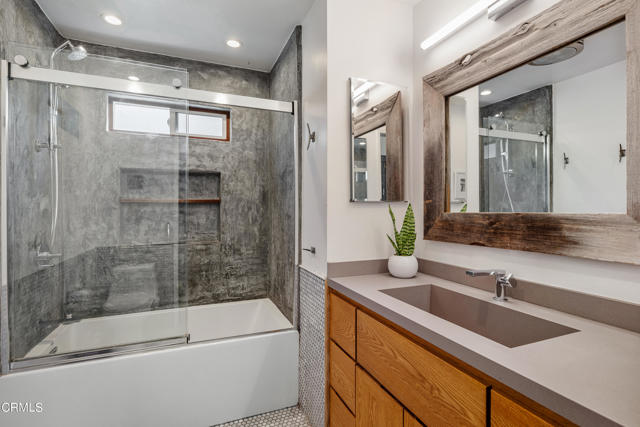Detail Gallery Image 24 of 57 For 332 E Avenue 33, Los Angeles,  CA 90031 - 3 Beds | 1/1 Baths
