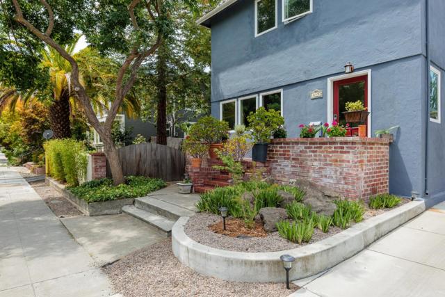 643 Channing Avenue, Palo Alto CA: https://media.crmls.org/mediaz/48376234-a618-4a7c-ba31-9897ef59ae50.jpg