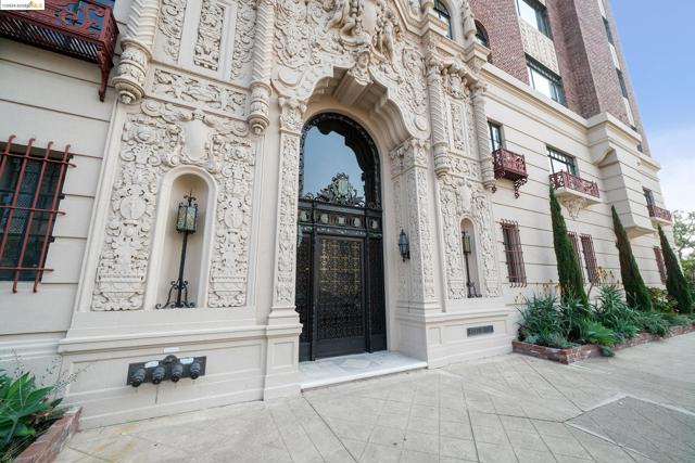 492 Staten Ave, Oakland, California 94610, 2 Bedrooms Bedrooms, ,2 BathroomsBathrooms,Condominium,For Sale,Staten Ave,41065554