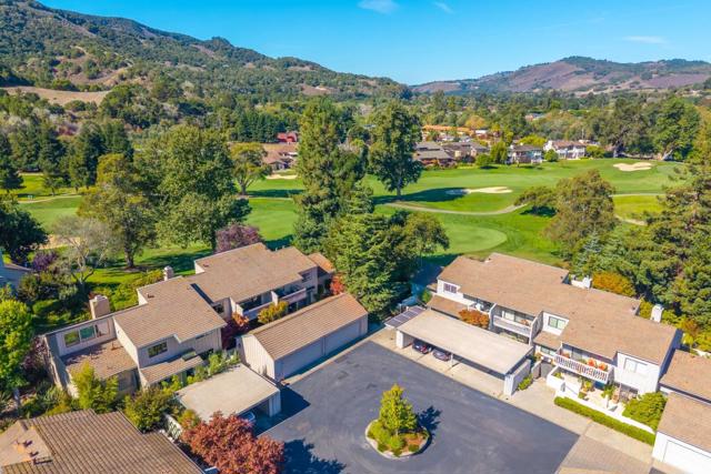 9524 Bay Court, Carmel CA: https://media.crmls.org/mediaz/48395c3f-9f3d-43aa-89a0-ba7287d72eaf.jpg