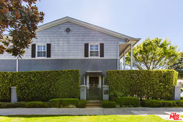 9660 W Olympic Boulevard, Beverly Hills CA: https://media.crmls.org/mediaz/483a0136-2f2e-47a5-8fa4-f518f52a8d5c.jpg